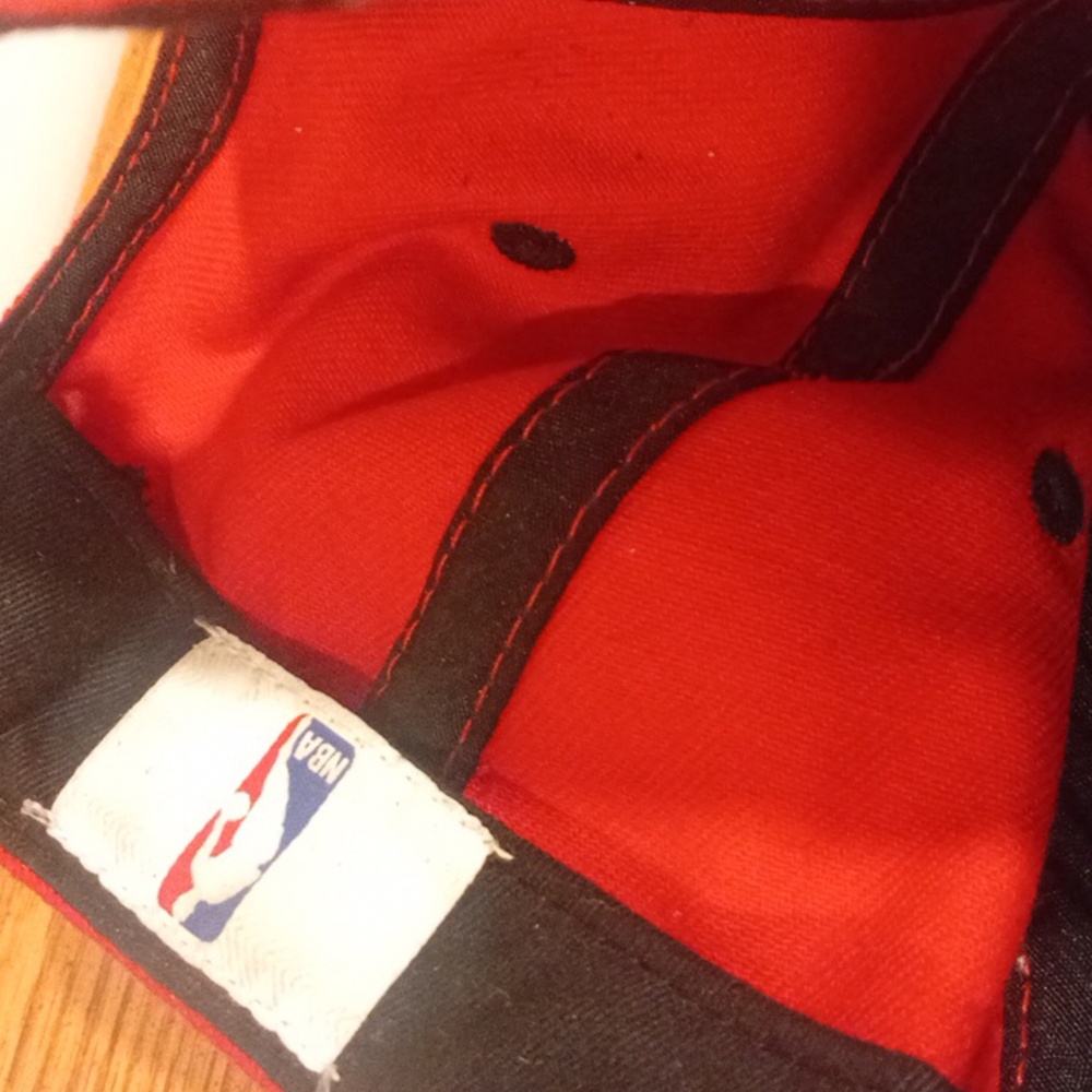 Toronto Raptors Hat (OS) - Picture 5 of 5